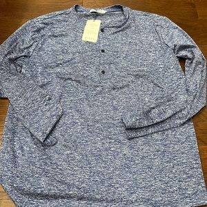 Kuyigo. Men’s, blue shirt. NWT.